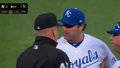 Mike Matheny talks with an umpire