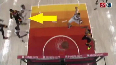 Royce O'Neale elbow