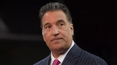 Steve Lavin looking on