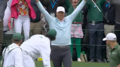 Stewart Cink celebrates