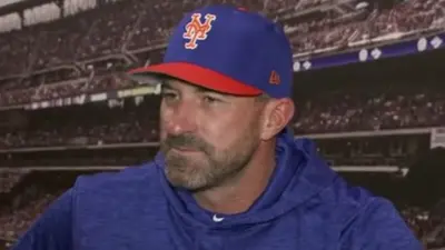 Mickey Callaway at a press conference