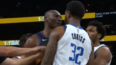 Bismack Biyombo in Marquese Chriss face