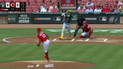 Christian Yelich swings