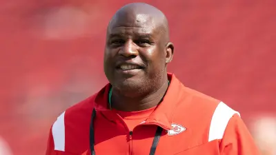 Eric Bieniemy smiling