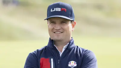 Zach Johnson smiling