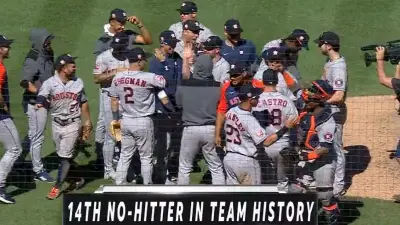 Astros players celebrate