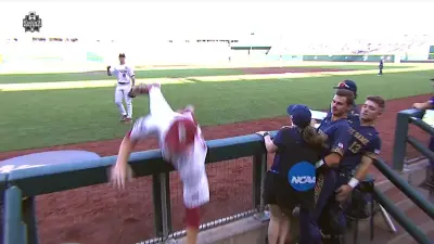 Blake Robertson catch