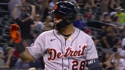 Javy Baez makes a hand signal