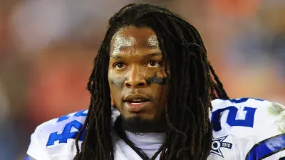 Marion Barber with his helmet off