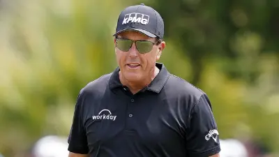 Phil Mickelson in golf gear