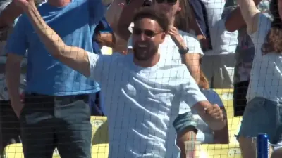 Klay Thompson celebrating