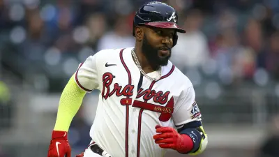 Marcell Ozuna runs the bases