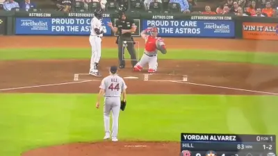 Rich Hill pitches