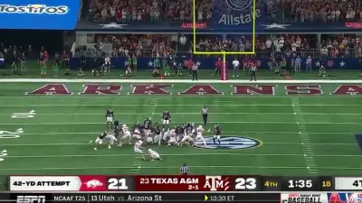 Arkansas lines up for a field goal