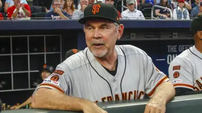 Bruce Bochy in a Giants uniform