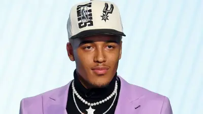 Jeremy Sochan in a draft suit
