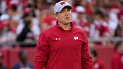 Jim Leonhard in a hat