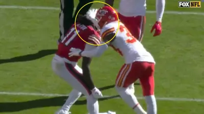 LJarius Sneed smacks Brandon Aiyuk