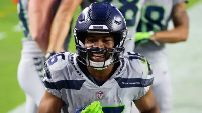 Tyler Lockett in Seahawks gear