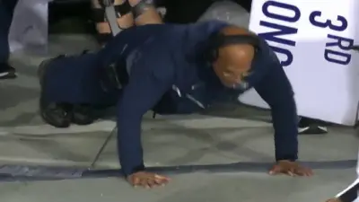 James Franklin does pushups
