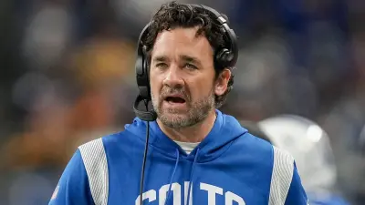 Jeff Saturday with a headset on
