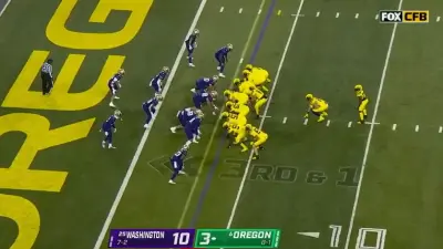 Oregon and Washington lined up opposite