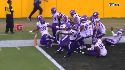 Vikings bowling celebration