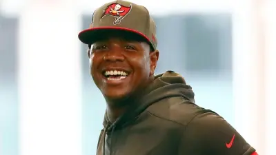 Byron Leftwich smiling
