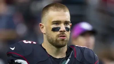 Zach Ertz in a Cardinals uniform