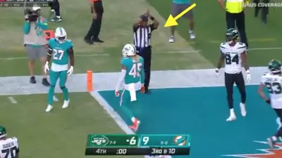 The Dolphins get a late safety against the Jets