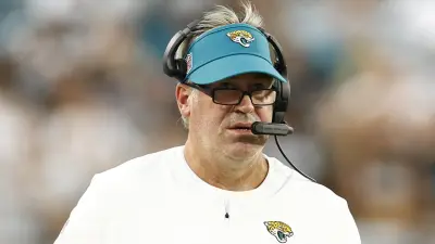 Doug Pederson in a visor
