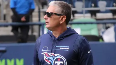 Jim Schwartz in sunglasses