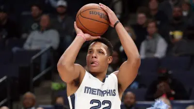 Desmond Bane shooting the ball
