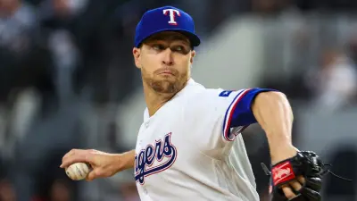 Jacob deGrom in his Rangers uniform