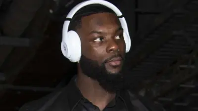 Lance Stephenson wearing headphones