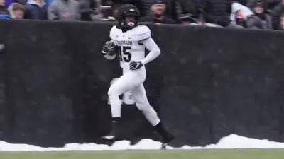 Montana Lemonious-Craig running with the ball