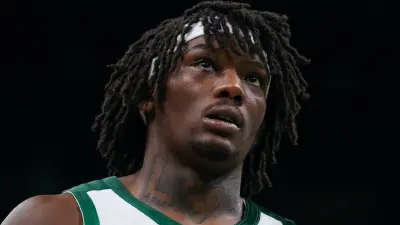 Robert Williams with a headband on