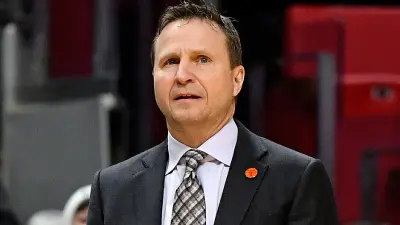 Scott Brooks in a suit