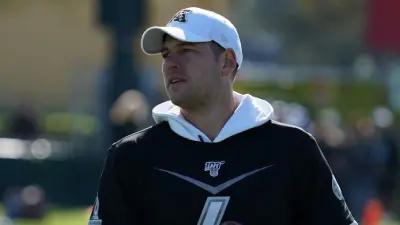 Brett Kern at practice
