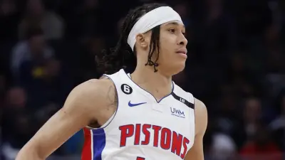 RJ Hampton in a Pistons uniform