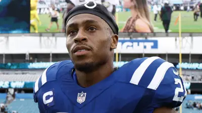 Colts RB Jonathan Taylor looking on