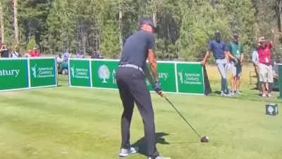 Mardy Fish lines up a drive