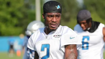 CJ Gardner-Johnson in a practice uniform