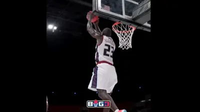 Jason Richardson dunking