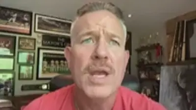 Sean Casey talking