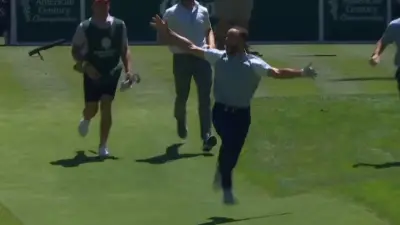 Steph Curry hole-in-one