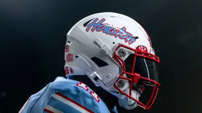 Houston Cougars throwback uniform