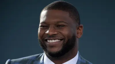 LaDainian Tomlinson working as an analyst