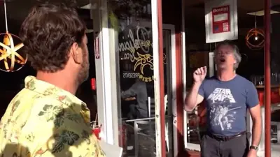 Guy points at Dave Portnoy
