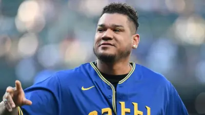 Felix Hernandez gesturing